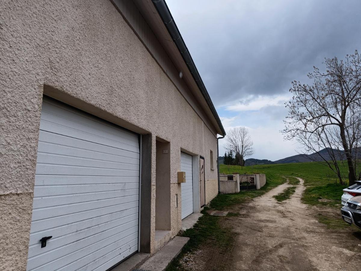 Gite Dans Les Pyrenees Villa Camurac Exterior foto